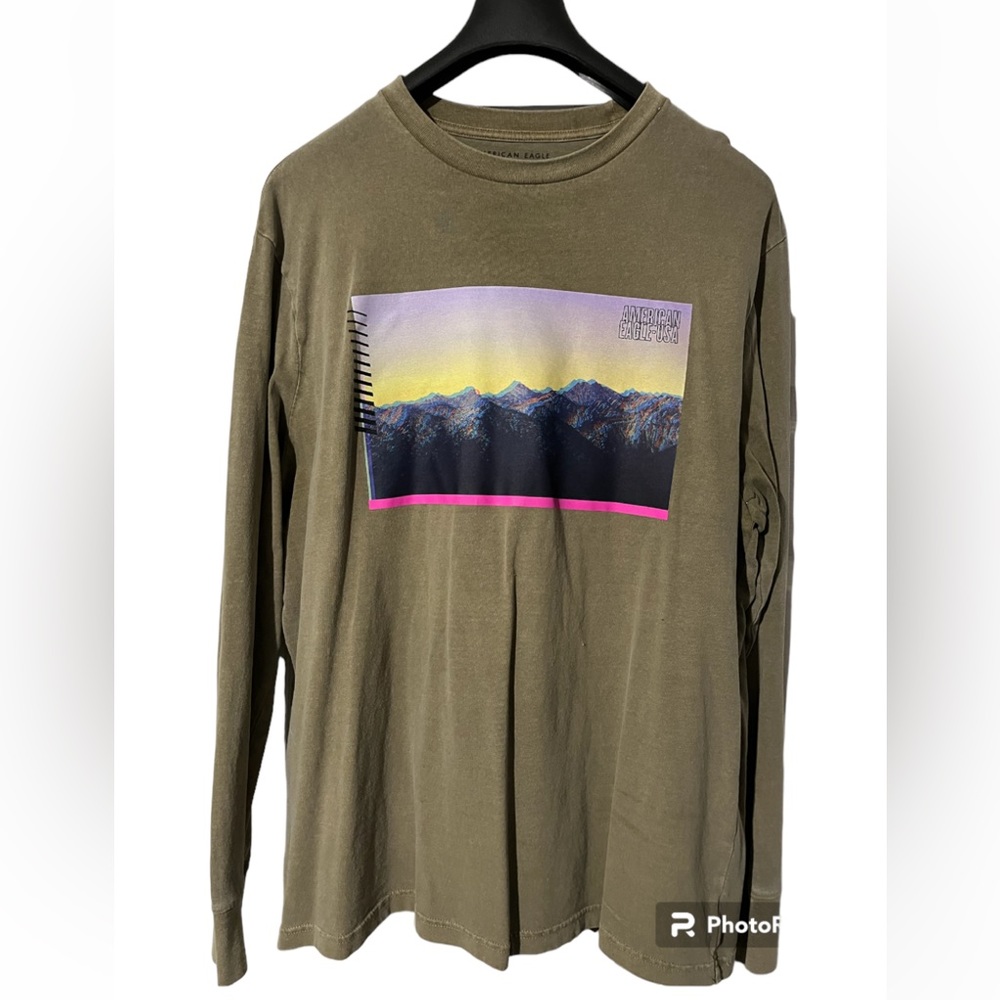 American Eagle 🦅 long sleeve shirt